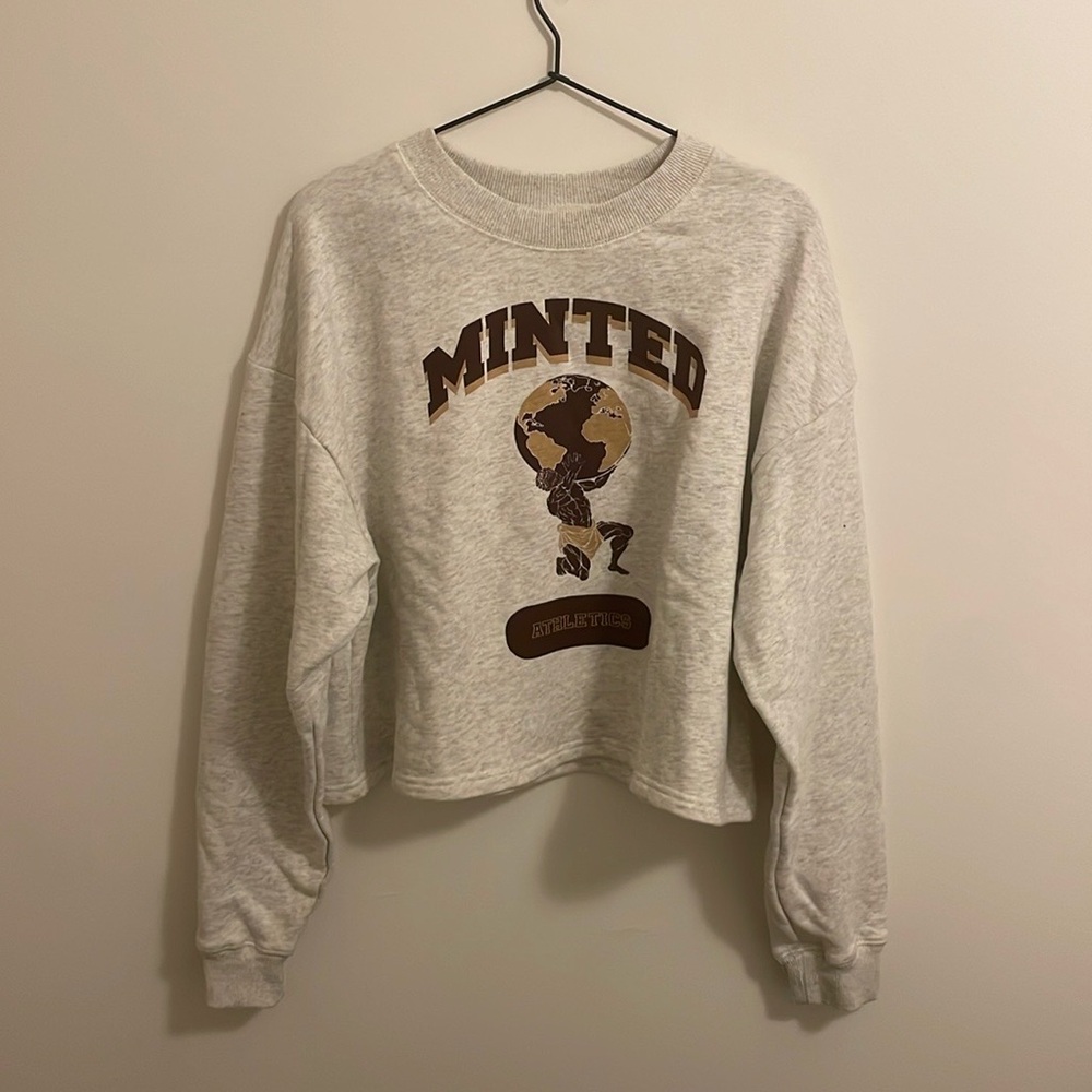 Minted cropped crewneck size XS